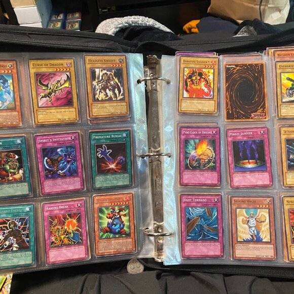 Lot of Vintage 1996 YuGiOh Trading Cards YUGIOH Binder 300+ Cards - Picture 10 of 16